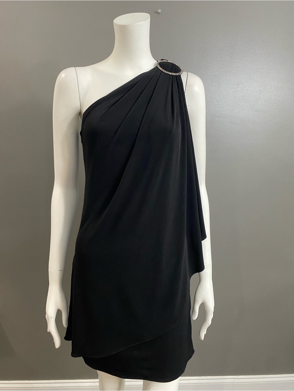 White House Black Market One Shoulder Draped Fabric Black Cocktail Dress Size 2
